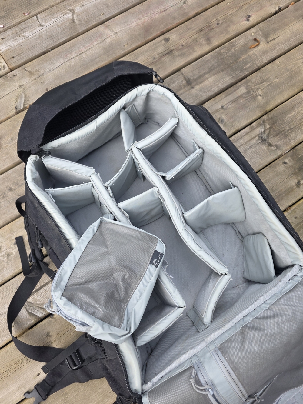 Lowepro camera bag backpack - Picture 2 of 7